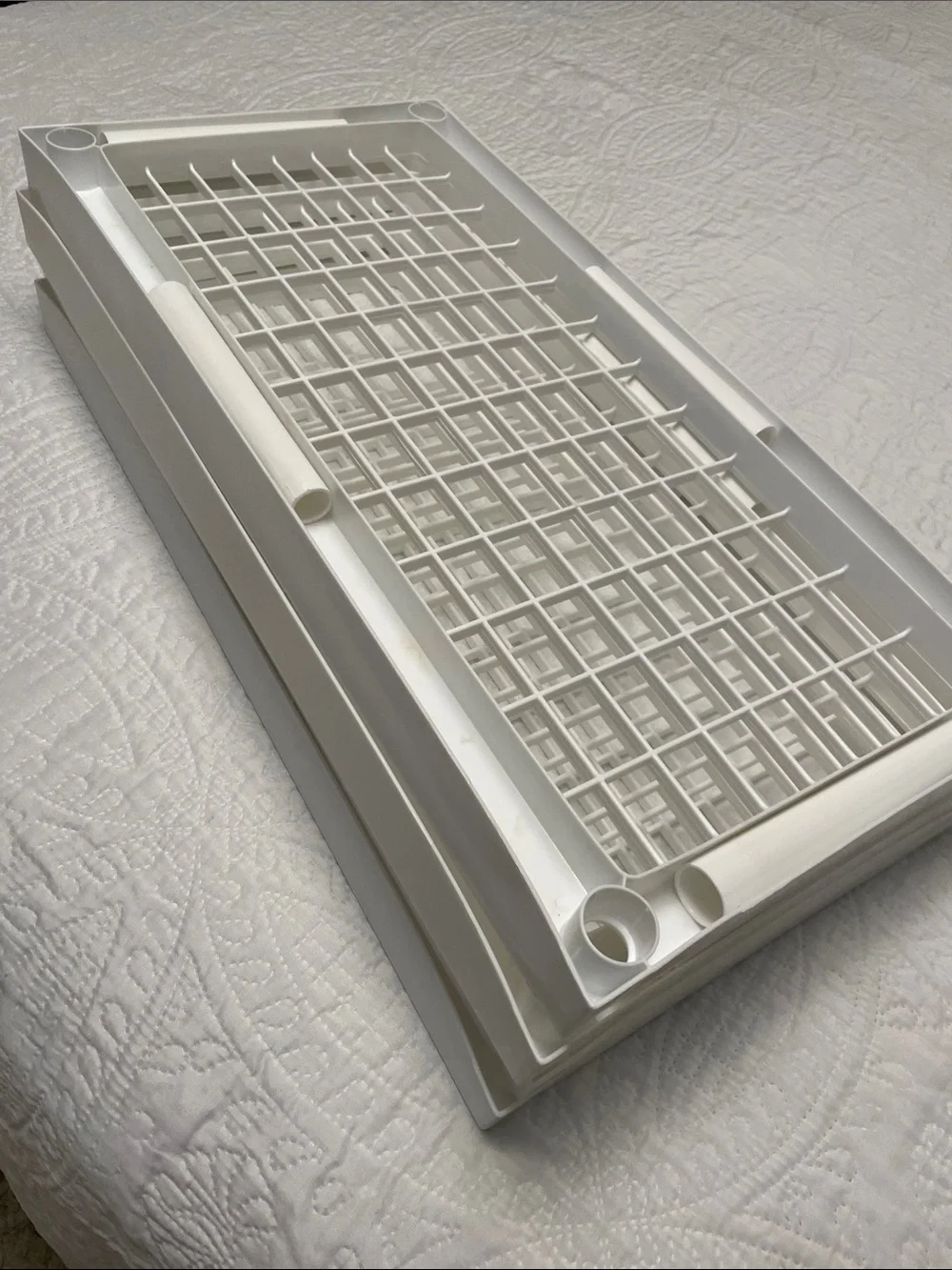 White Plastic Adjustable 1 2 3 or 4 Tier Storage Shelves or Rack Great Condition